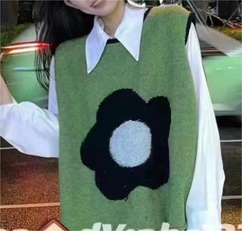 Loose Grey O Neck Floral Patchwork Knit Vest Sleeveless