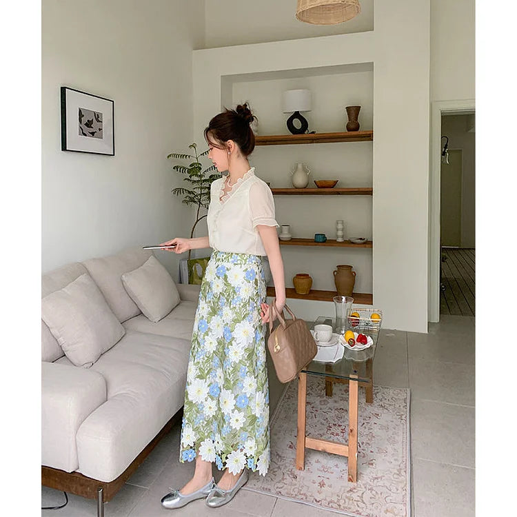 Elegant Green Floral Embroidery Straight Skirt
