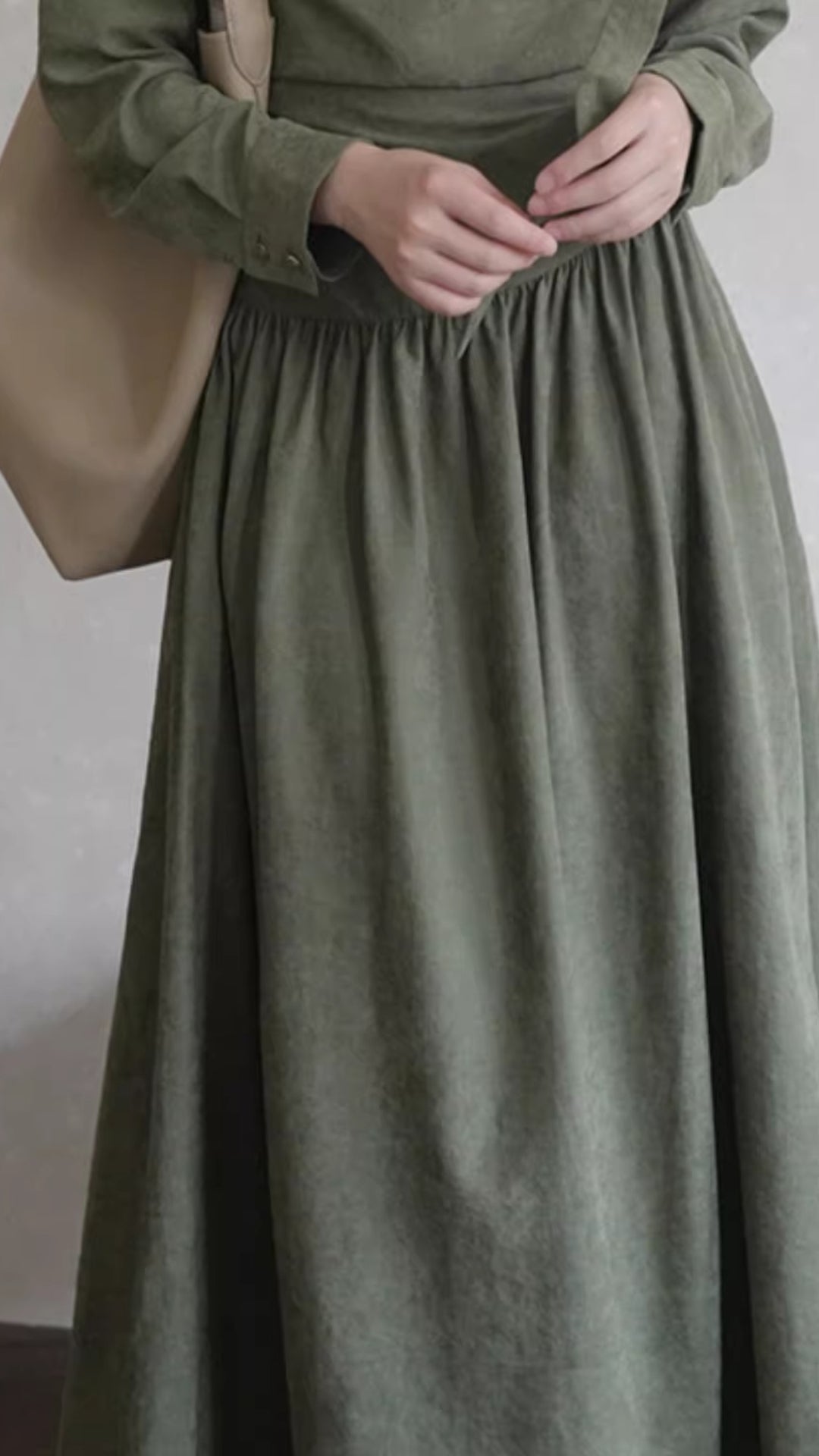 Vintage Olive Green Cowl Neck Halter Tie Long Sleeve Maxi Dress