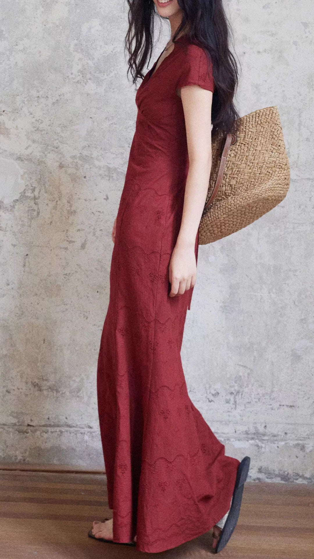 Elegant Burgundy V-Neck Scallop Edge Short Sleeve Midi Dress