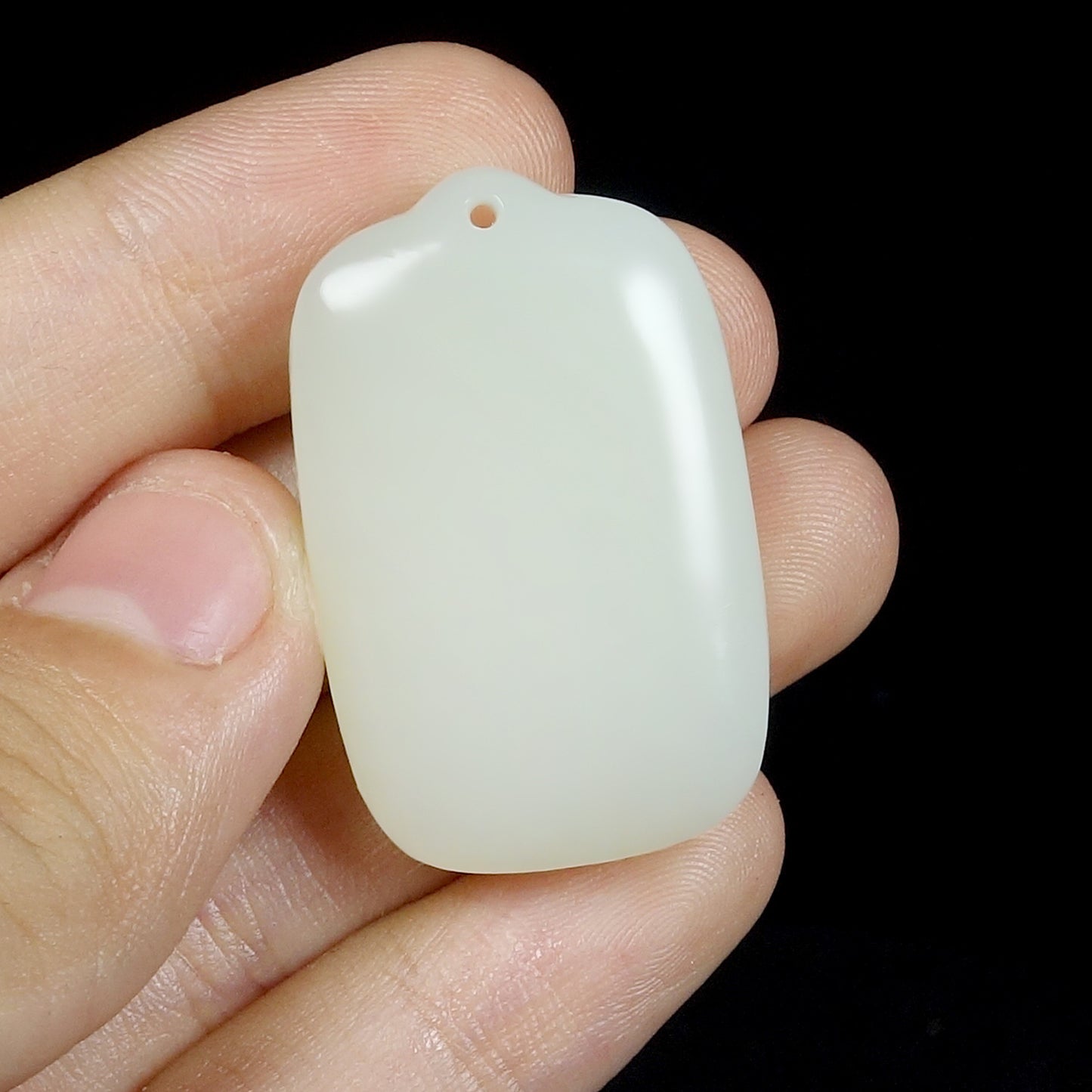 Natural Hetian Jade Loaf Pendant Necklace (Ladies)