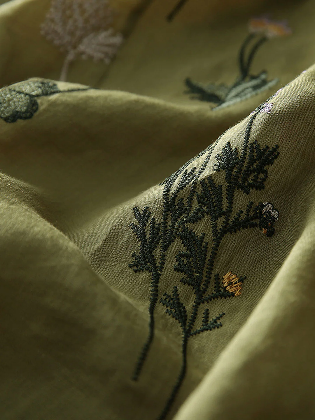 Loose Printed Embroidered Long Sleeve Top