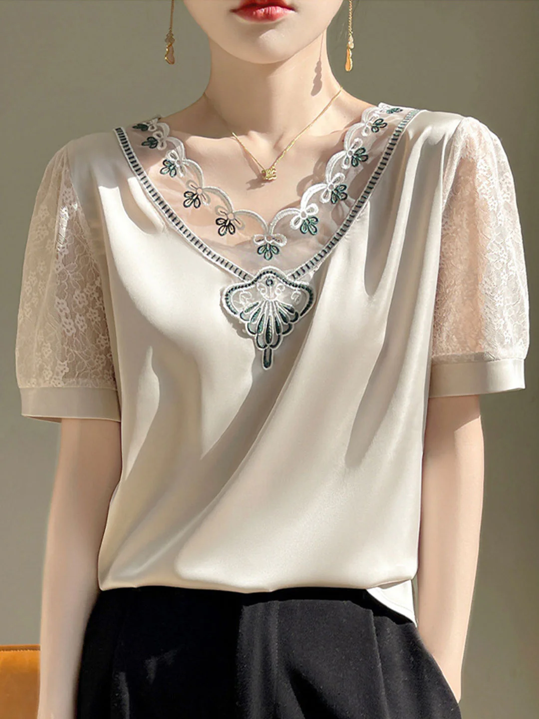 Elegant V-neck Cutout Lace Satin Short Sleeve Blouse Top