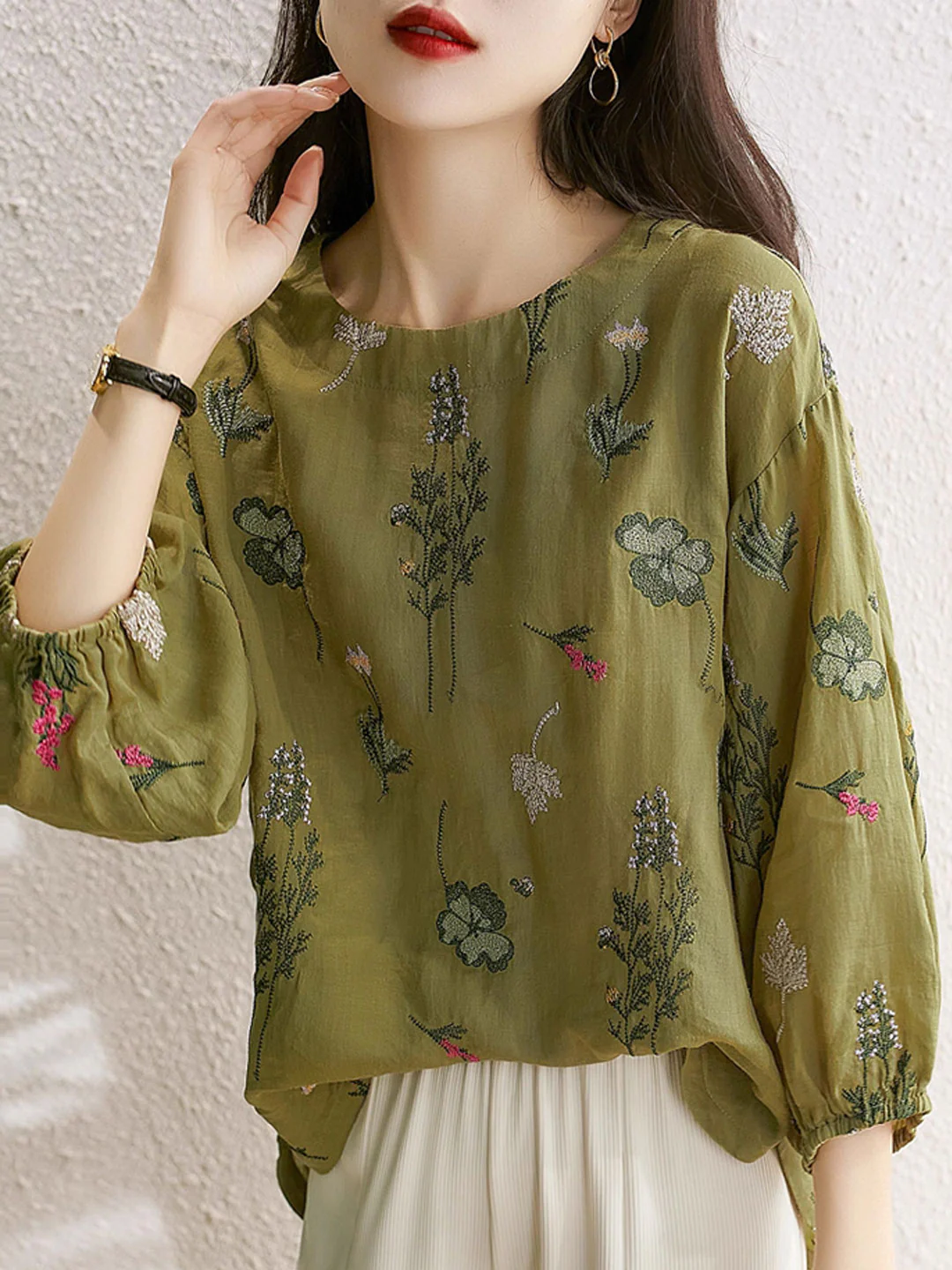 Loose Printed Embroidered Long Sleeve Top