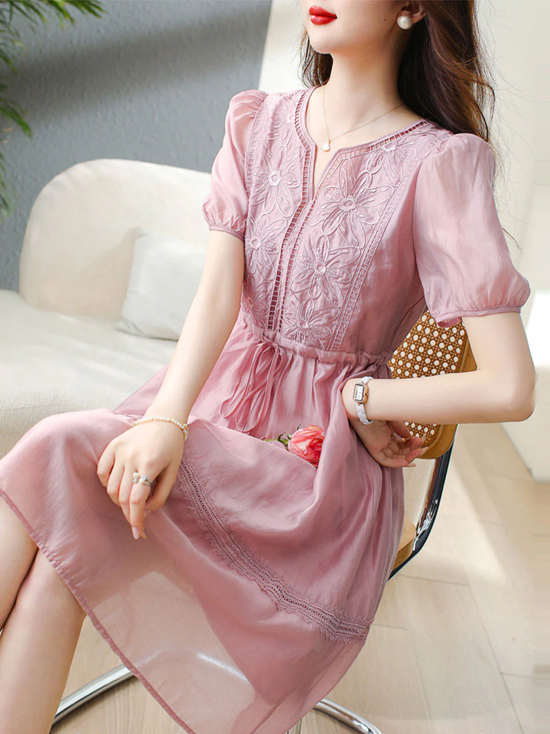 Elegant V-Neck Embroidered Patchwork Short Sleeve Dress