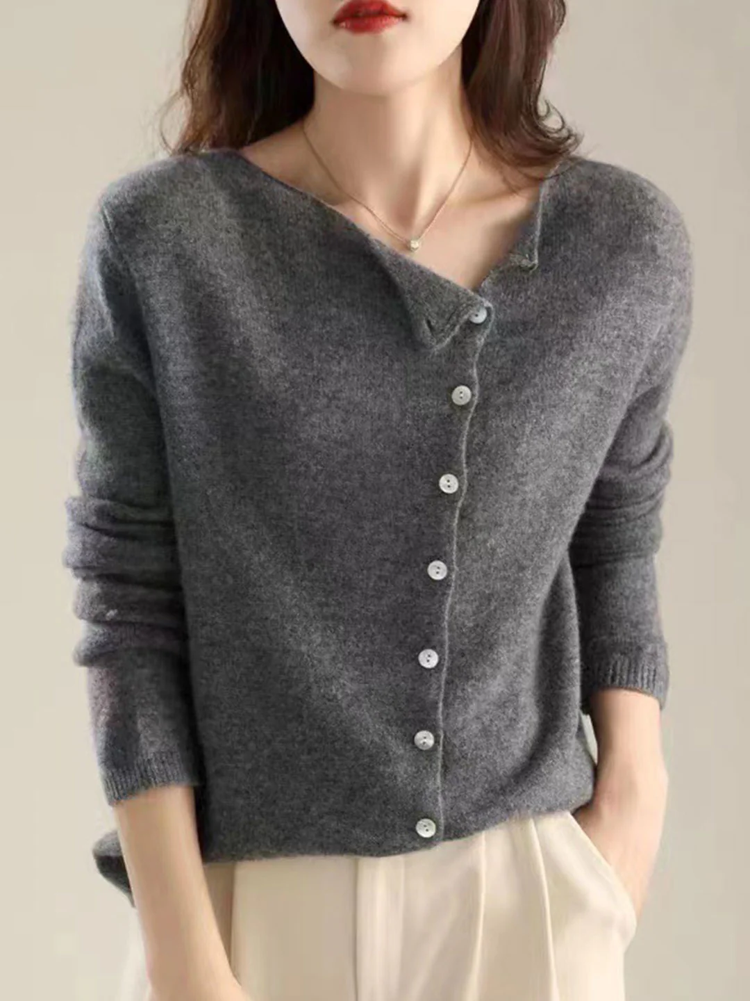 Elegant round neck knit long sleeve cardigan