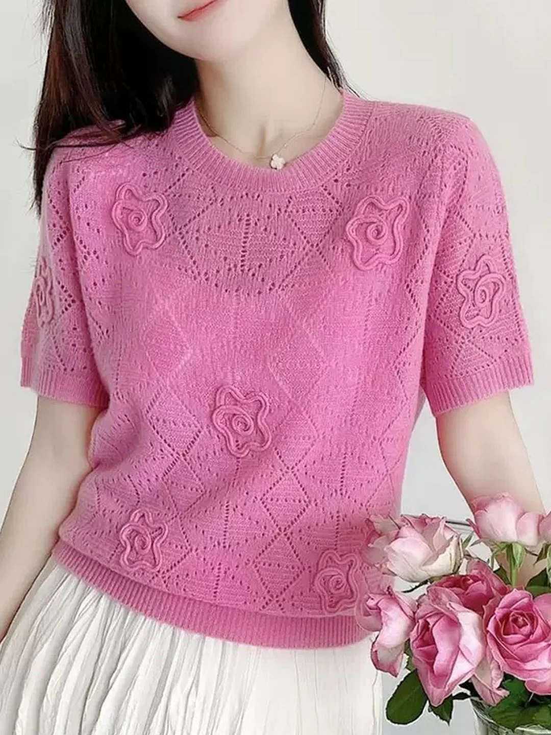 Elegant three-dimensional flowers hollowed out knitted short-sleeved shirt tops