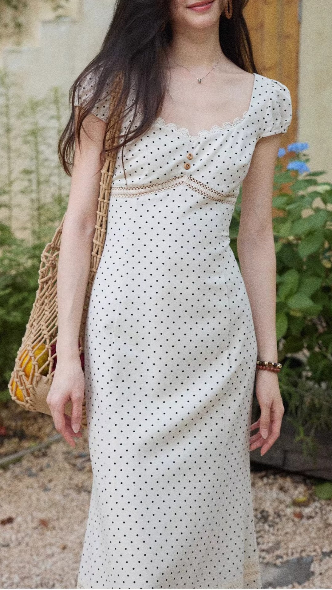 Elegant White Polka Dot Sweetheart Neck Midi Dress