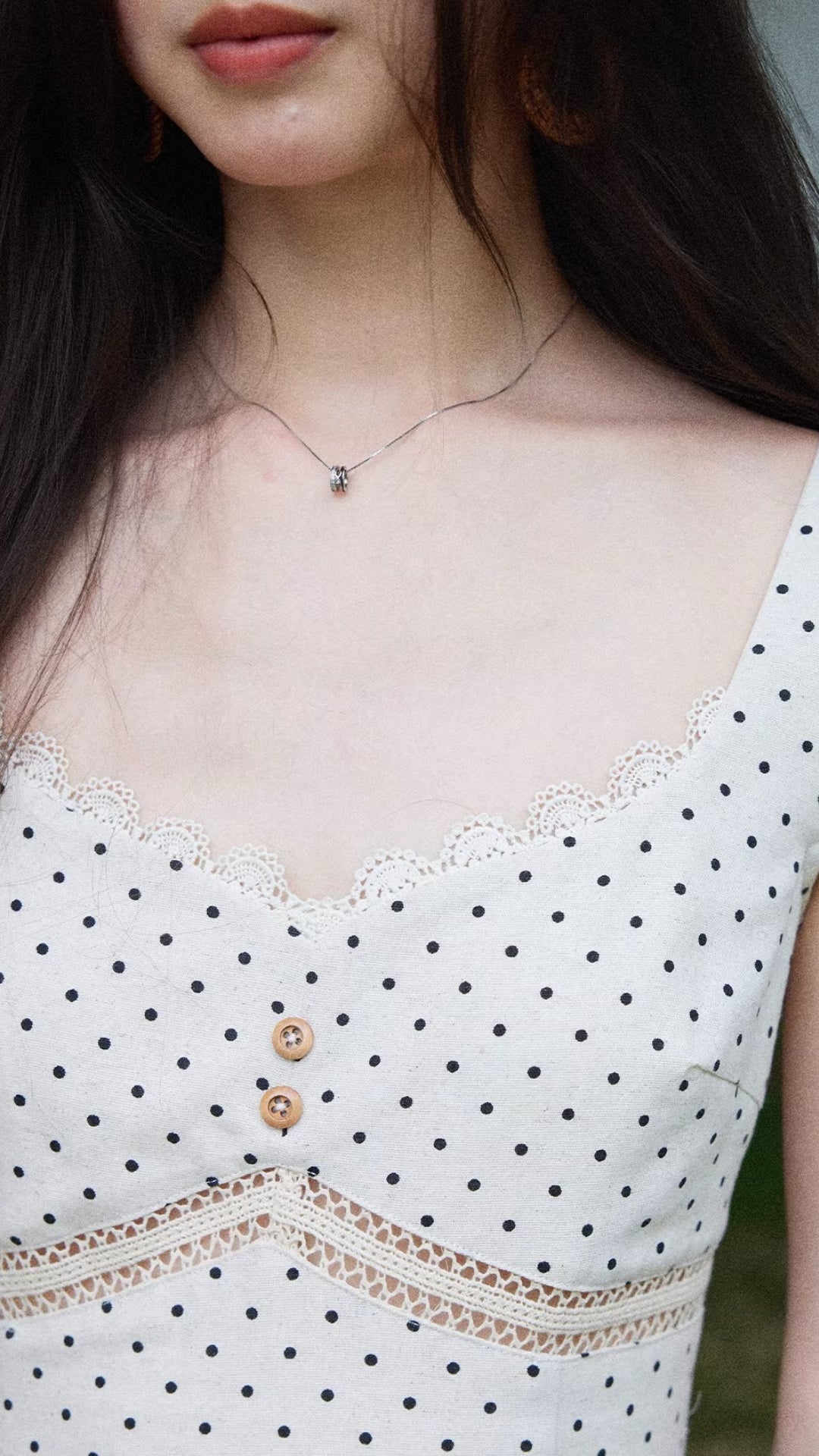 Elegant White Polka Dot Sweetheart Neck Midi Dress