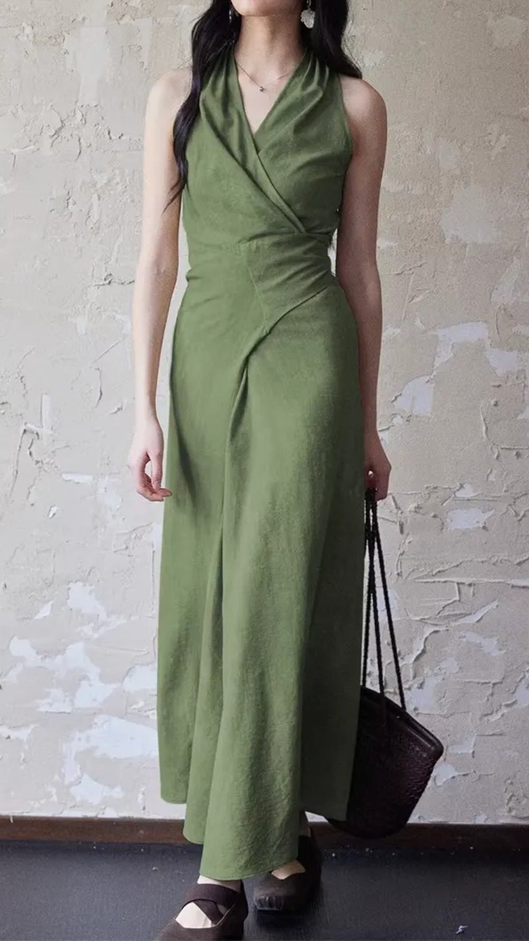 Plus Size Green Halter Neck V-neck Ruched Waist Maxi Dress