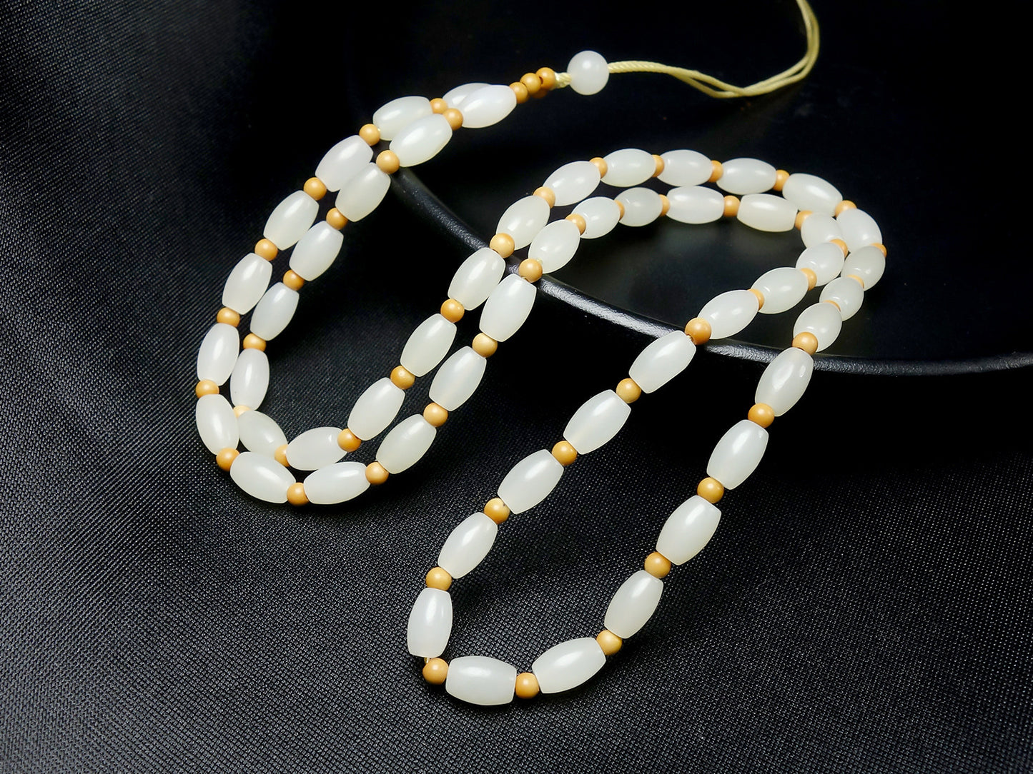 Natural Hetian Jade Grain Pendant Necklace