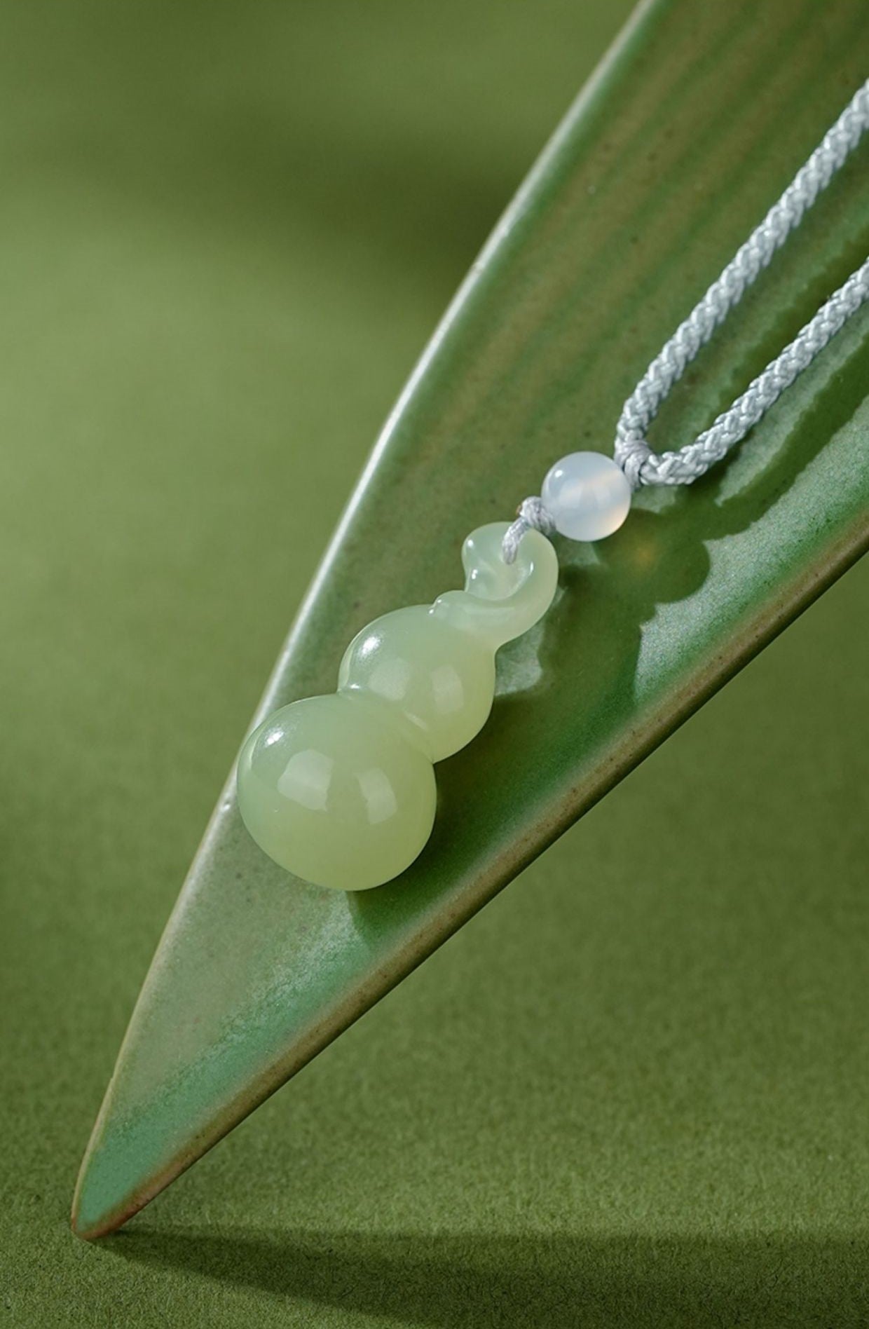 Natural Hetian Jade Gourd Pendant Necklace