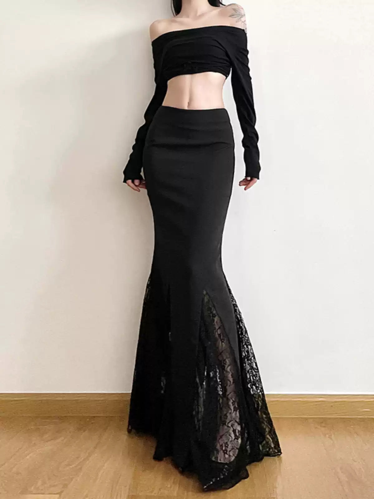 Vintage Black High Waisted Gauze Pleated See-Through A-Line Lace Skirt