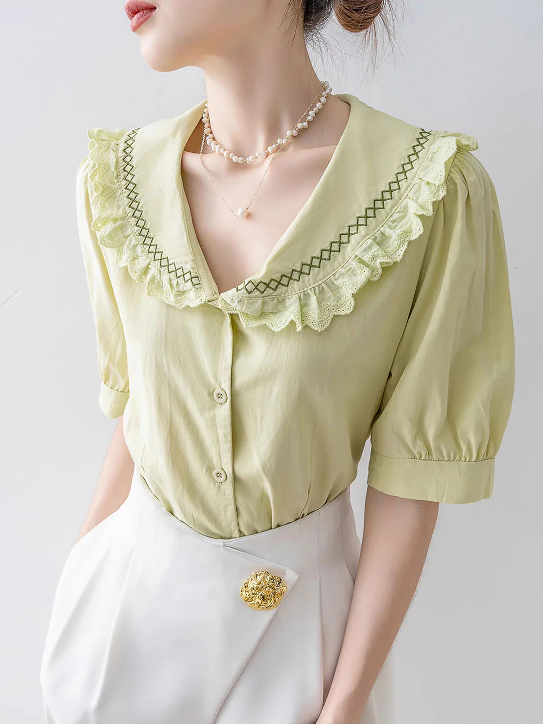 Vintage Lapel Neck Embroidered Lace Short Sleeve Blouse Top