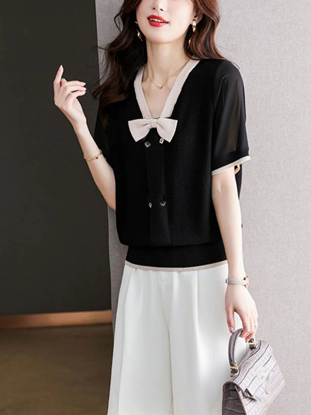 Elegant V-Neck Bow Knit Short Sleeve Blouse Top