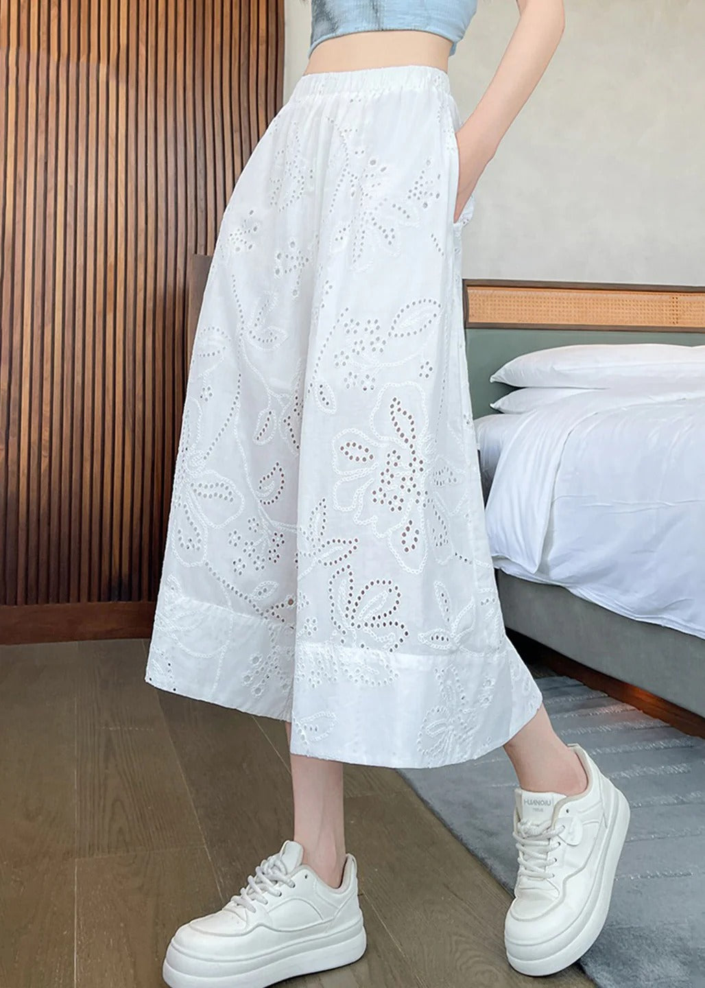 Loose White Hollow Out Pockets Elastic Waist Cotton Crop Pants Summer