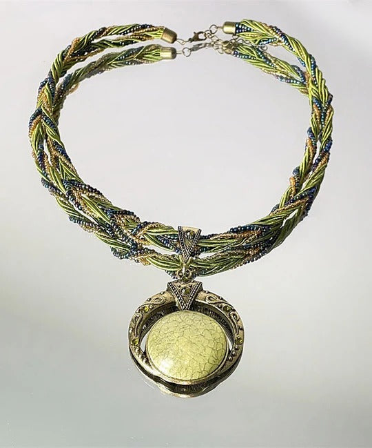 Vintage Green Acrylic Alloy Weave Beading Pendant Necklace